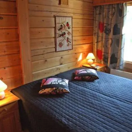 Holiday Peuralampi B1 Feriehus Kuusamo