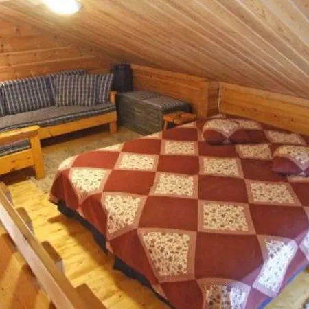 Holiday Peuralampi B1 Feriehus Kuusamo